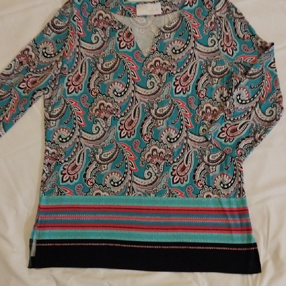 Pappagallo Vibrant Paisley Top